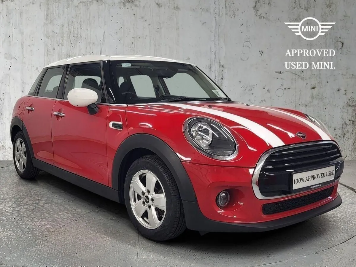 Mini Cooper 5-Door Cooper Classic - Image 1