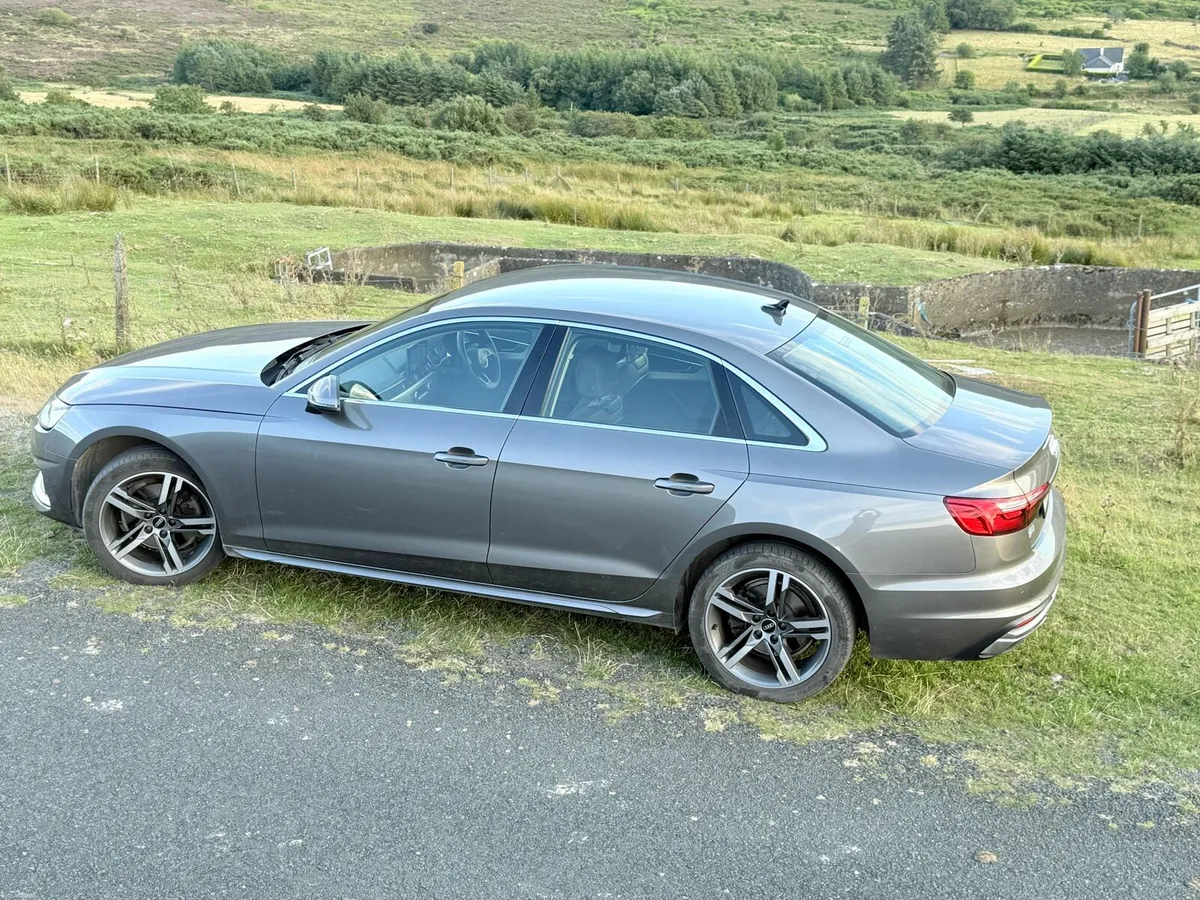 Audi A4  30 TDI 136HP S Tronic SE - Image 5