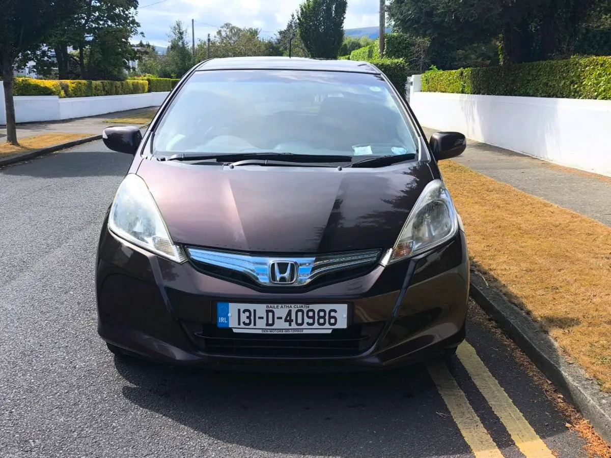 2013 HONDA FIT / JAZZ HYBRID AUTOMATIC NCT 08/2027 - Image 2