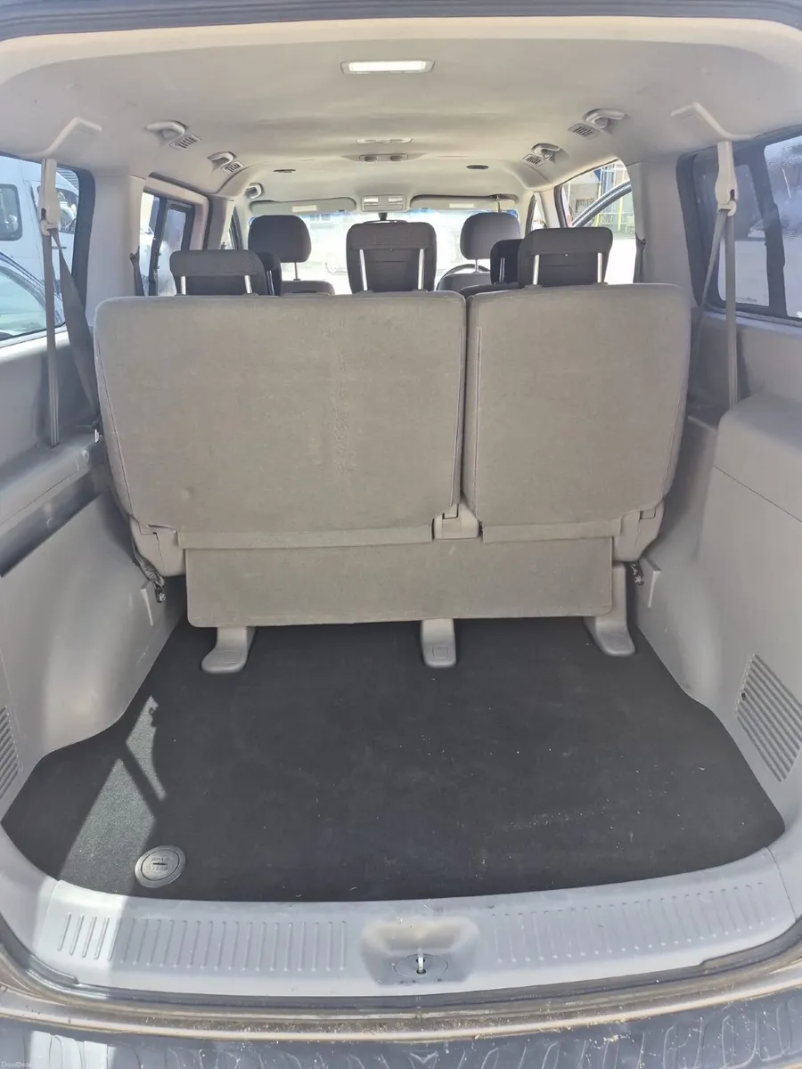 Hyundai i800 2011 Contact John 087/7752444 - Image 6