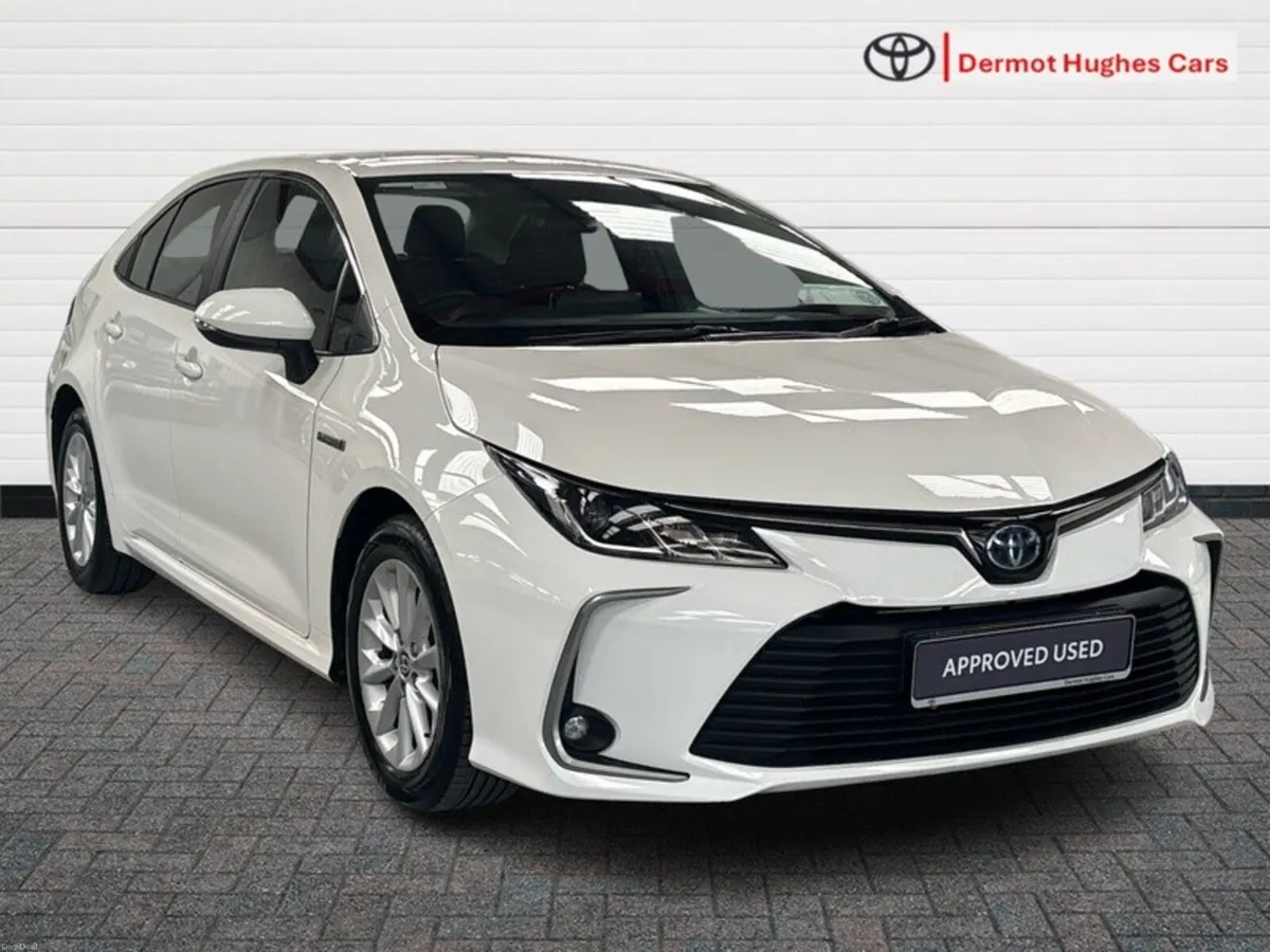 Toyota Corolla HYB LUNA SALOON - Image 1