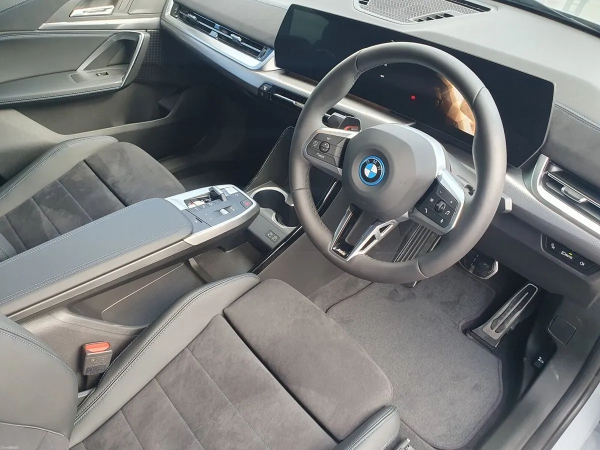 BMW iX2 eDrive20 M Sport - Image 6