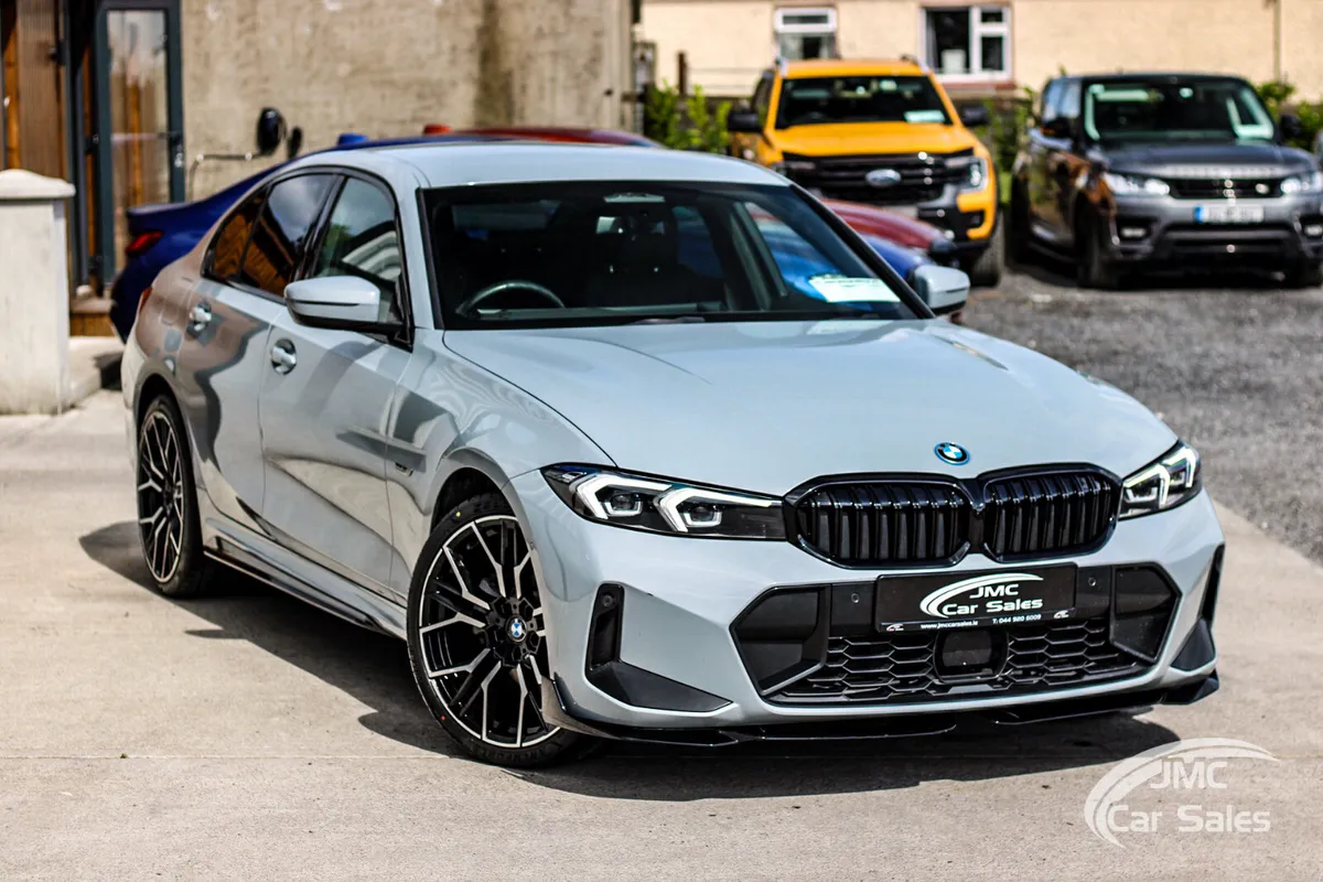 2023 BMW 3 SERIES M-SPORT - Image 4
