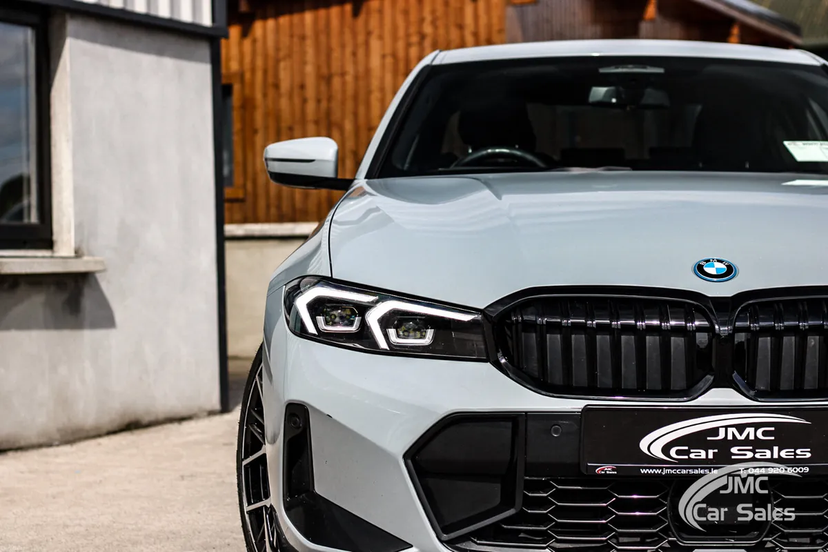 2023 BMW 3 SERIES M-SPORT - Image 6