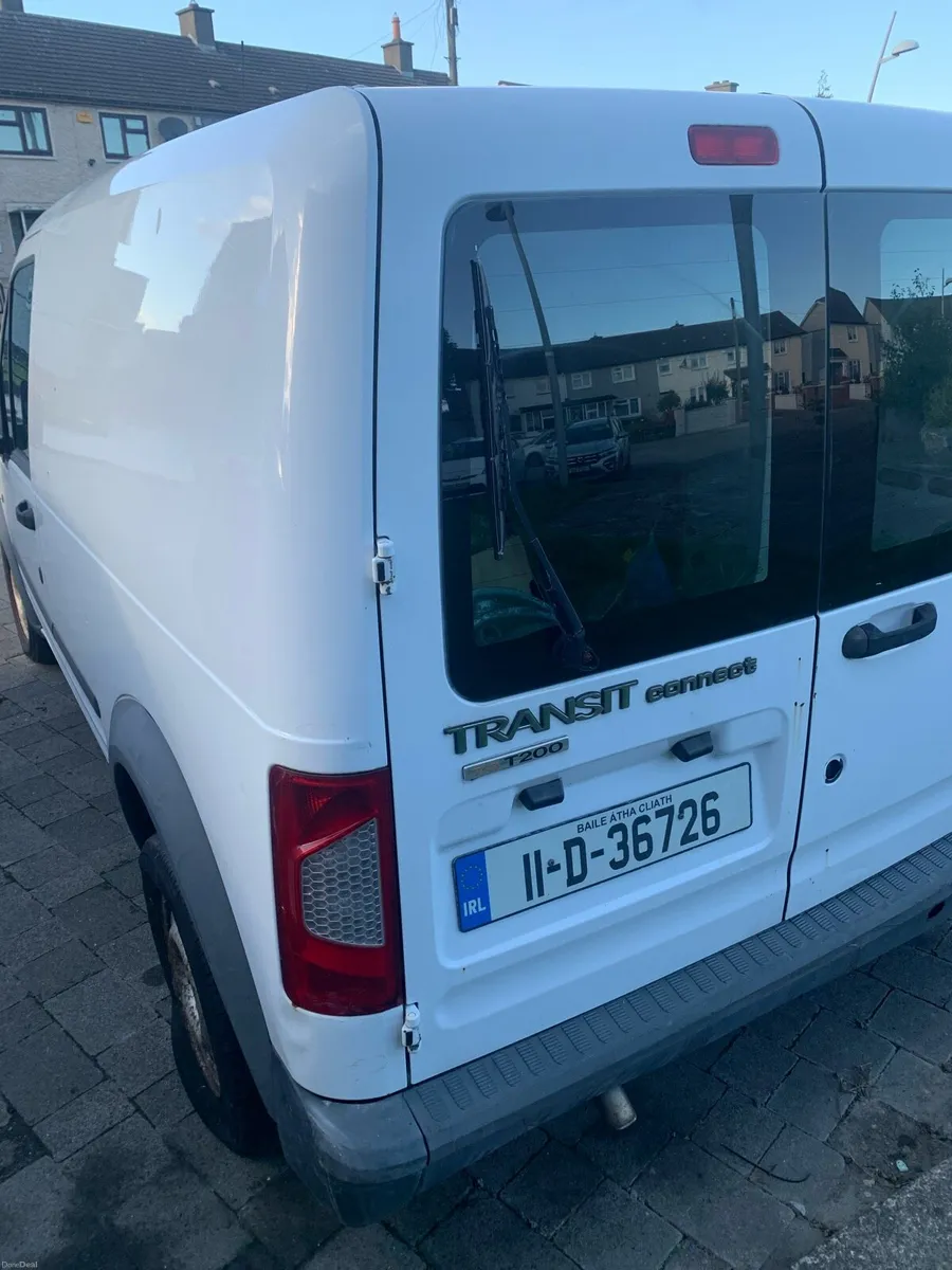Van - Image 2