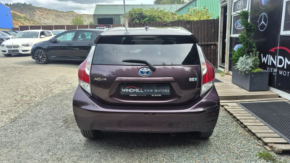Toyota Aqua 1.5 Hybrid Automatic 2015 - Image 6