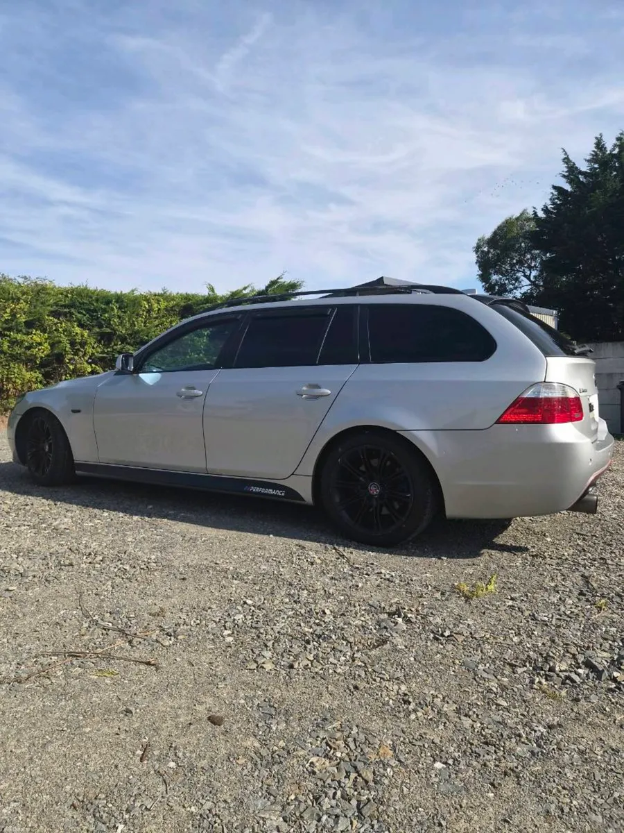 BMW 5-Series 2008 E61 - Image 3