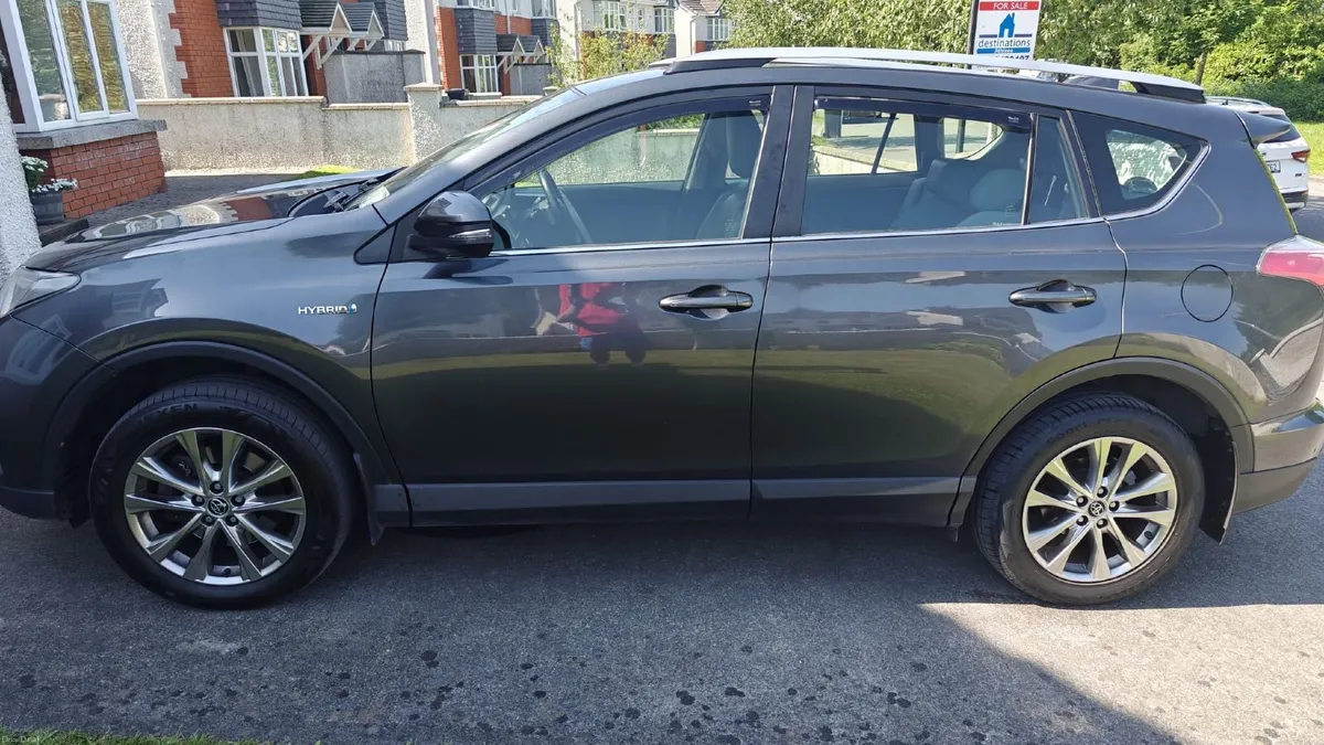 Toyota RAV4 2016 - Image 5