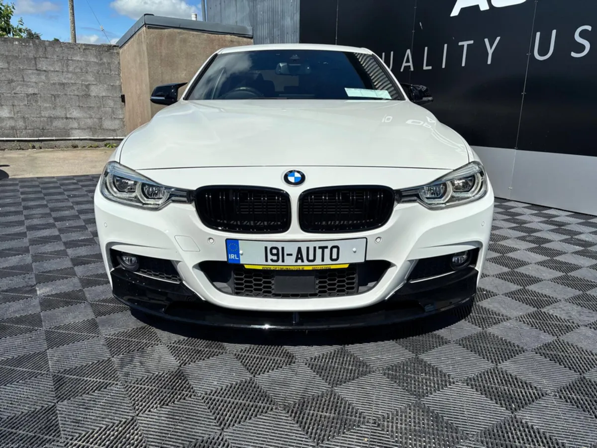 BMW 3-Series BMW 330e individual M-sport plug in h - Image 4