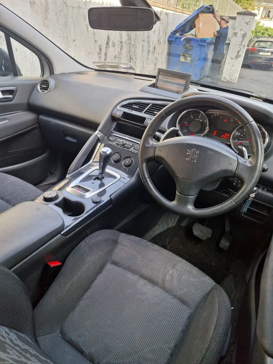 Peugeot 3008 2011 automatic - Image 1
