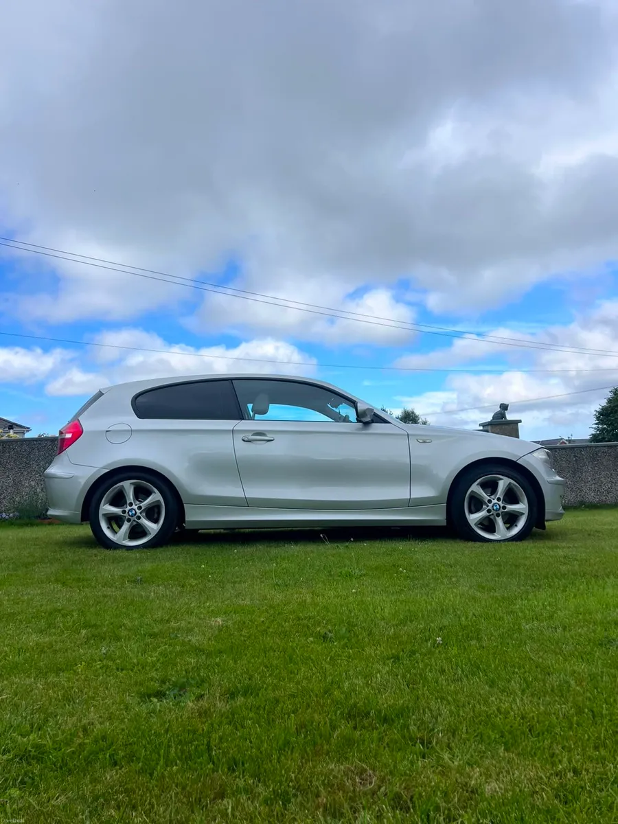 Car - Image 6