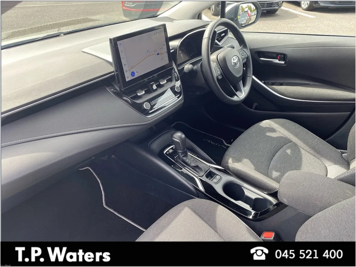 Toyota Corolla HYBRID - LUNA - VERY LOW KM'S - SAM - Image 6