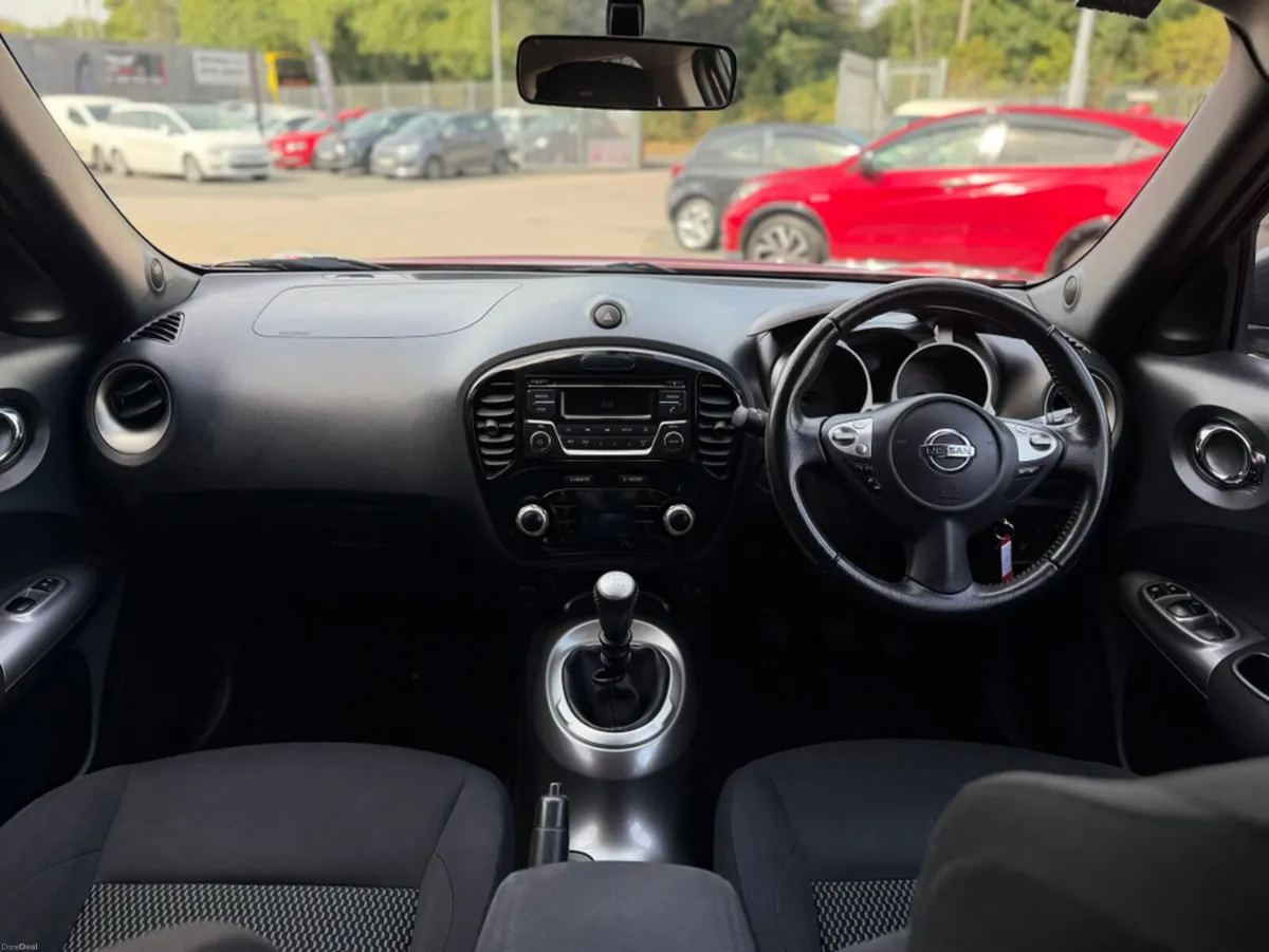 Nissan Juke 1.2T SV BLACK EDT 5DR - LOW KMS - Image 3