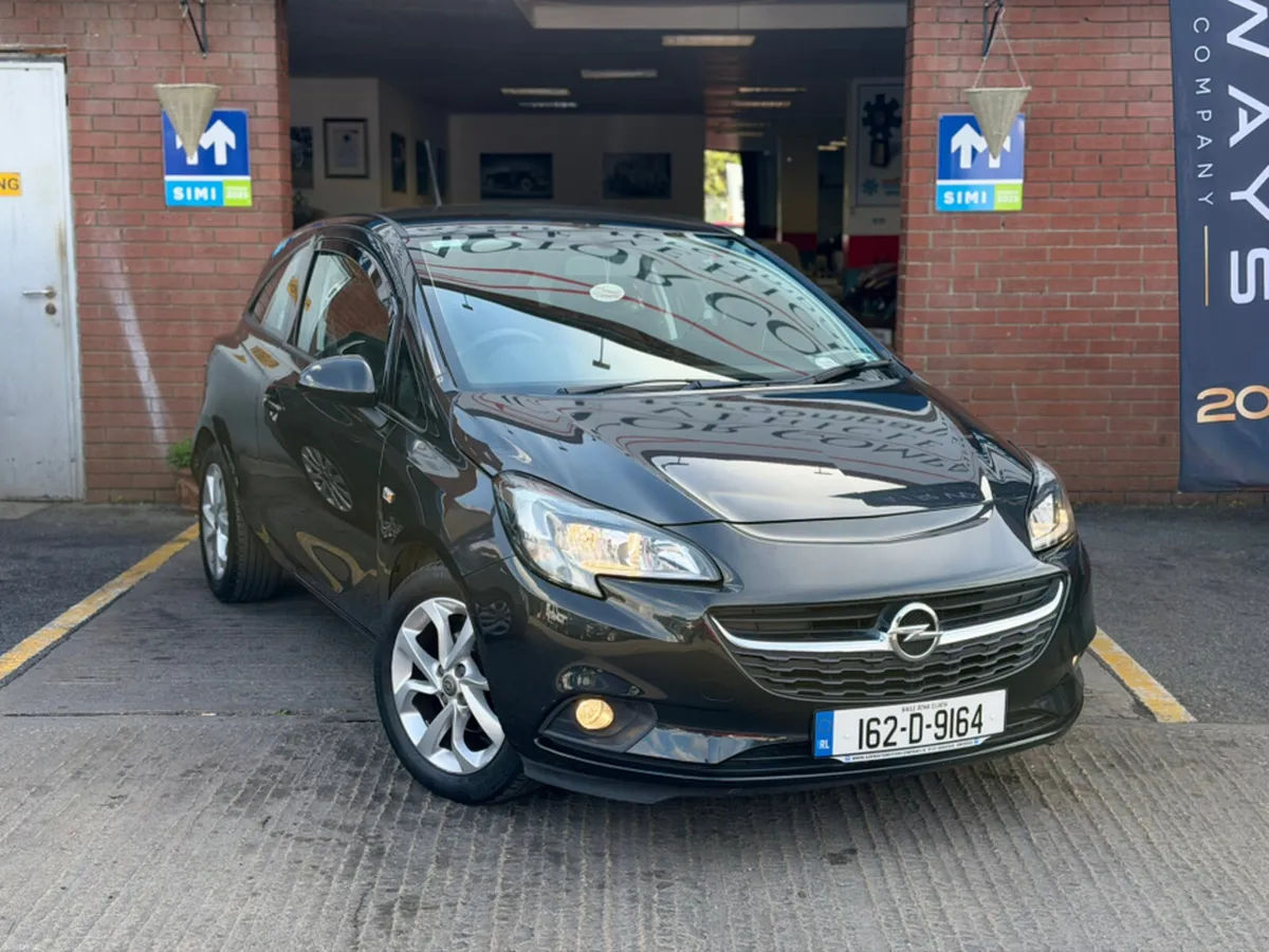 Opel Corsa 1.4 SC 3DR - VERY LOW KMS - Image 4