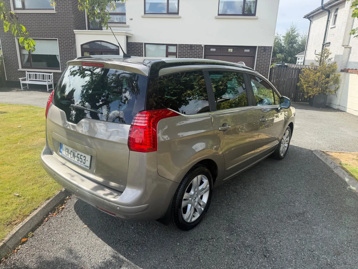 2013 Peugeot 5008 AUTOMATIC 7seat LOW KILOMETRES - Image 6