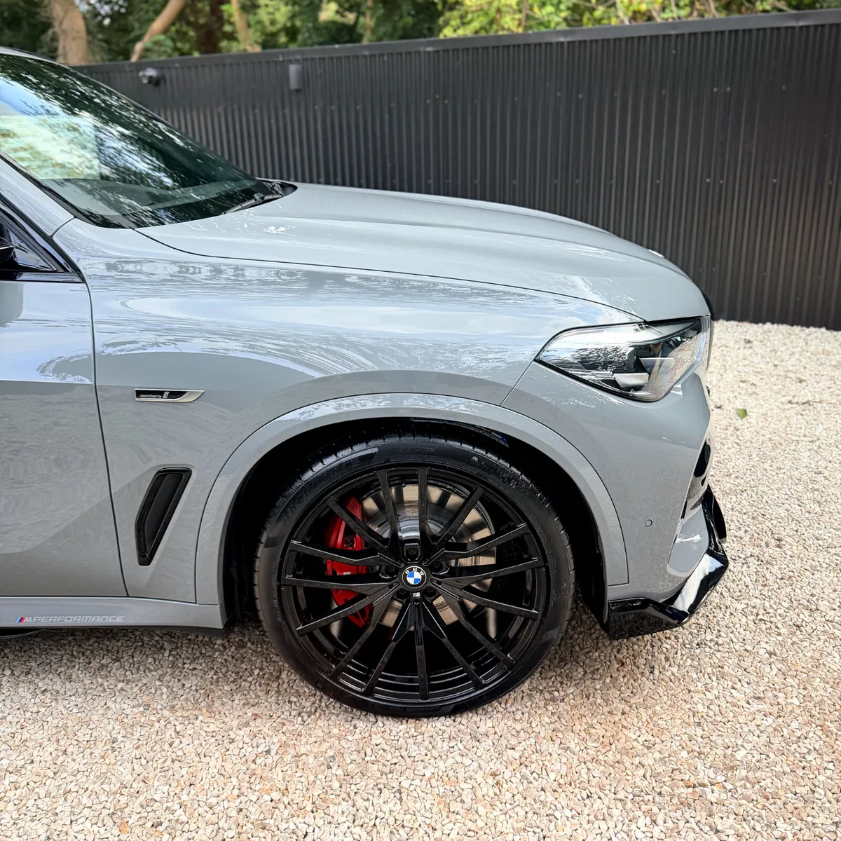 2022 (222) BMW X5 45E M-SPORT PRO *NARDO GREY - Image 4