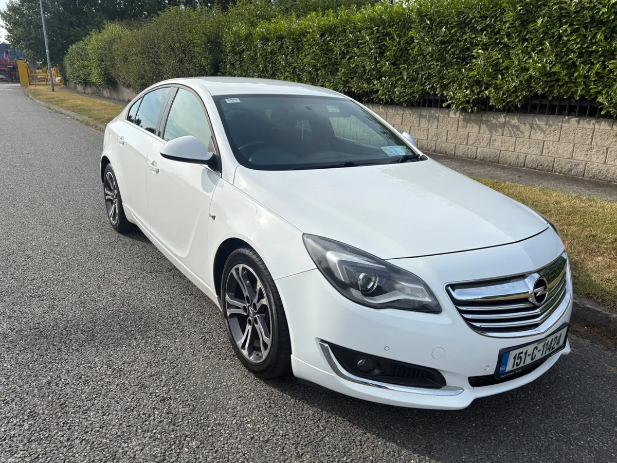 Insignia 2.0 litre Brand new NCT and taxed - Image 1