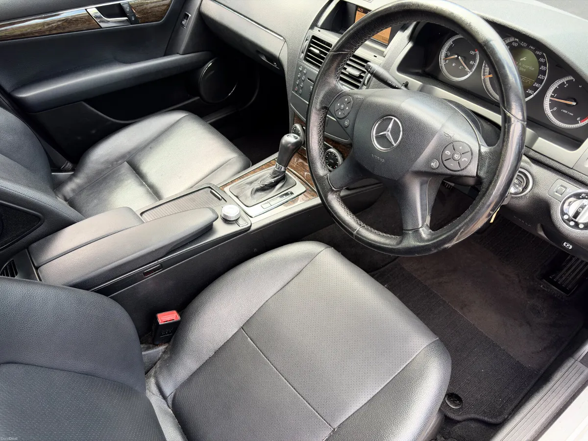 Mercedes-Benz C220 Automatic 2009 new nct 8/27 tax - Image 3
