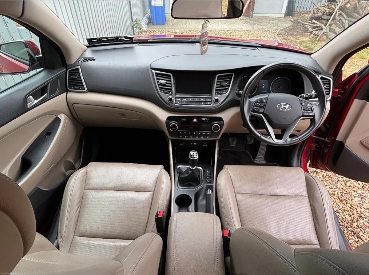 Hyundai Tucson - Image 2