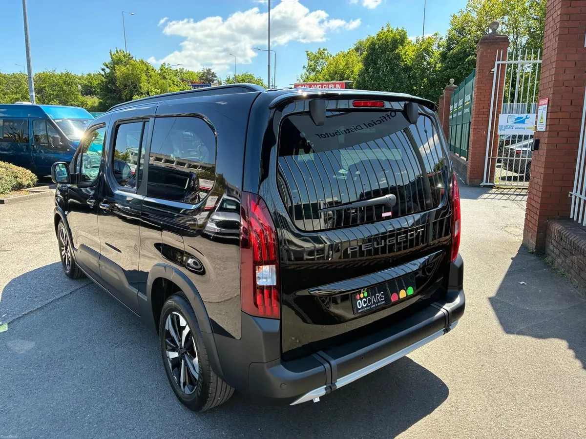 Wheelchair Accessible Taxi Peugeot Rifter5Seats+WC - Image 4