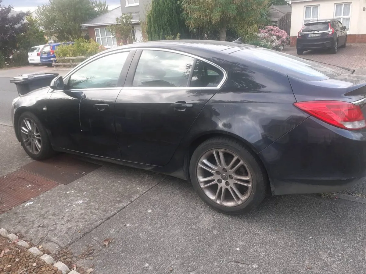 Car - Image 1
