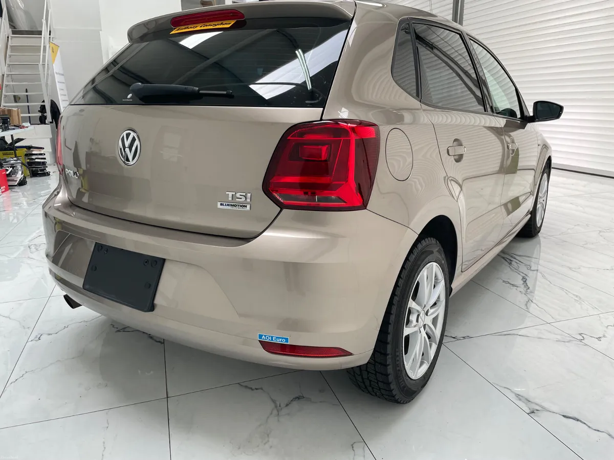 2017 Volkswagen Polo - Image 3