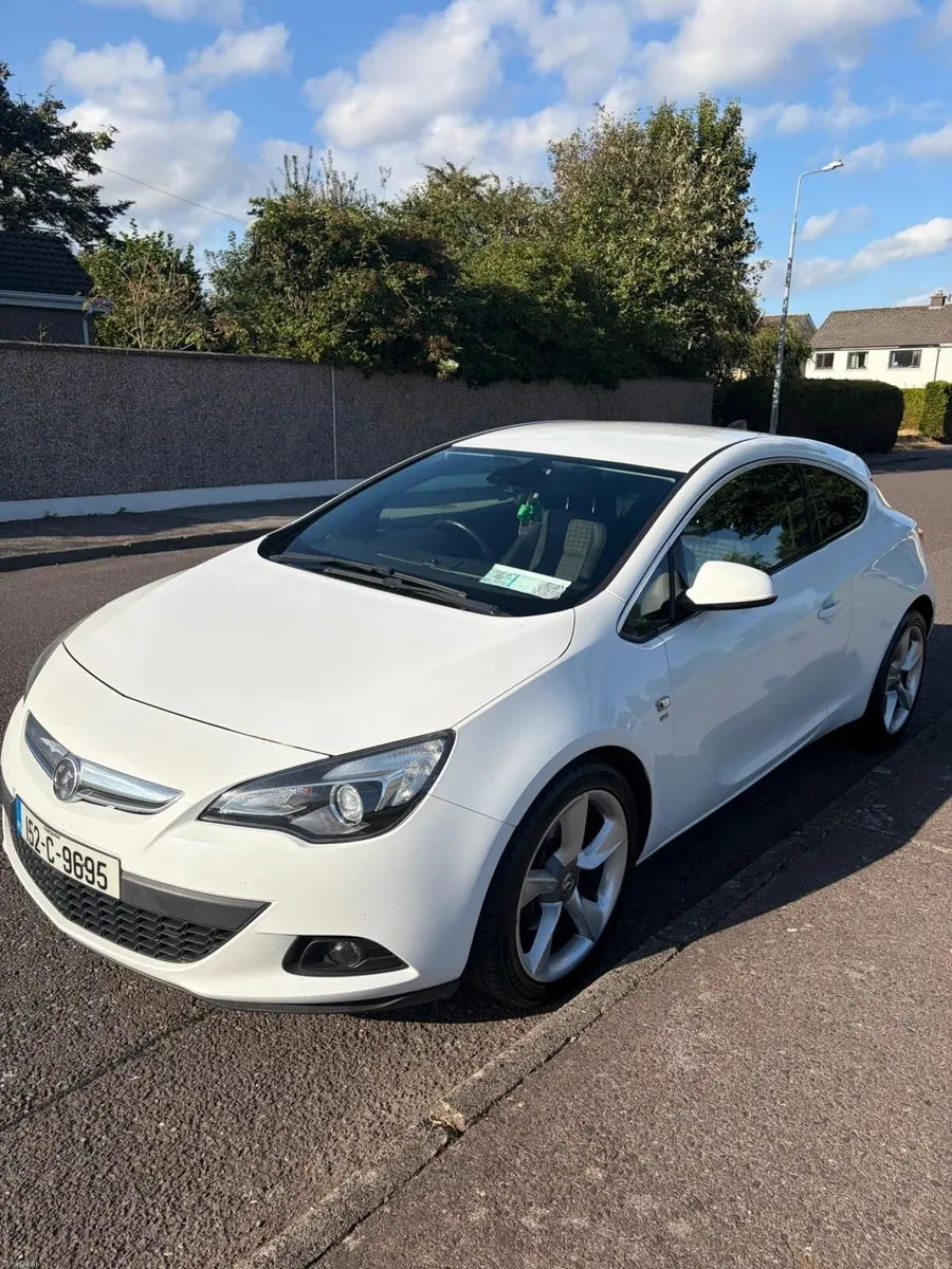 Vauxhall Astra GTC Sri 2015 - Image 4