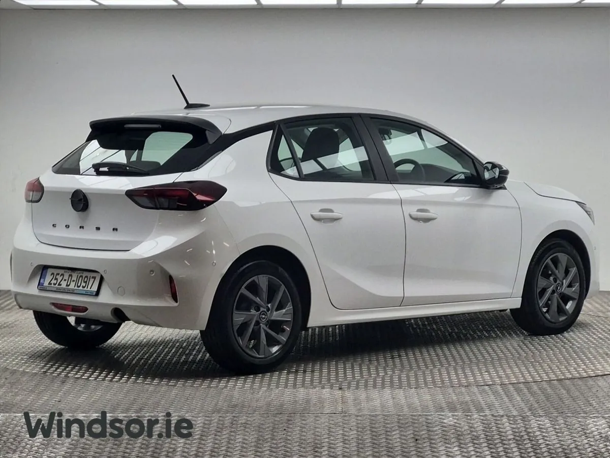 Opel Corsa Elegance 1.2 - Image 2