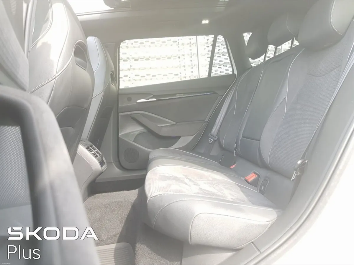 Skoda Superb SPORTLINE COMBI  2.0 TDI 150HP DSG - Image 6