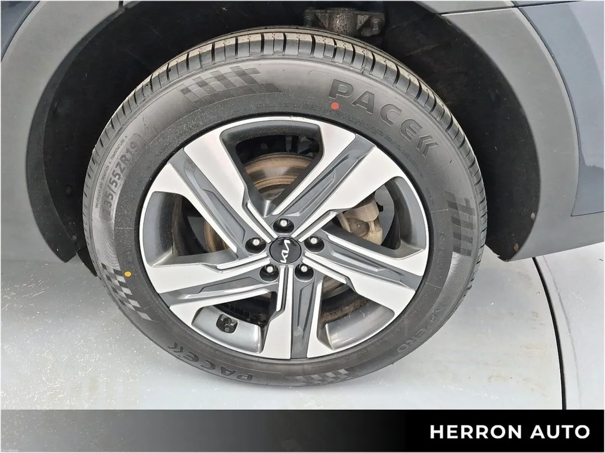 Kia Sorento PHEV 4X4 HYBRID I  SPECIAL EDITION  I - Image 4