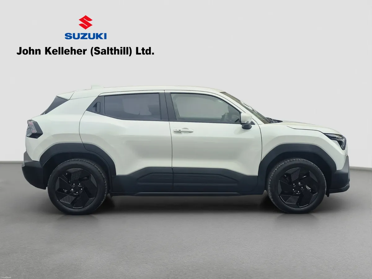 NEW Suzuki e Vitara 61KWH Motion - Image 2