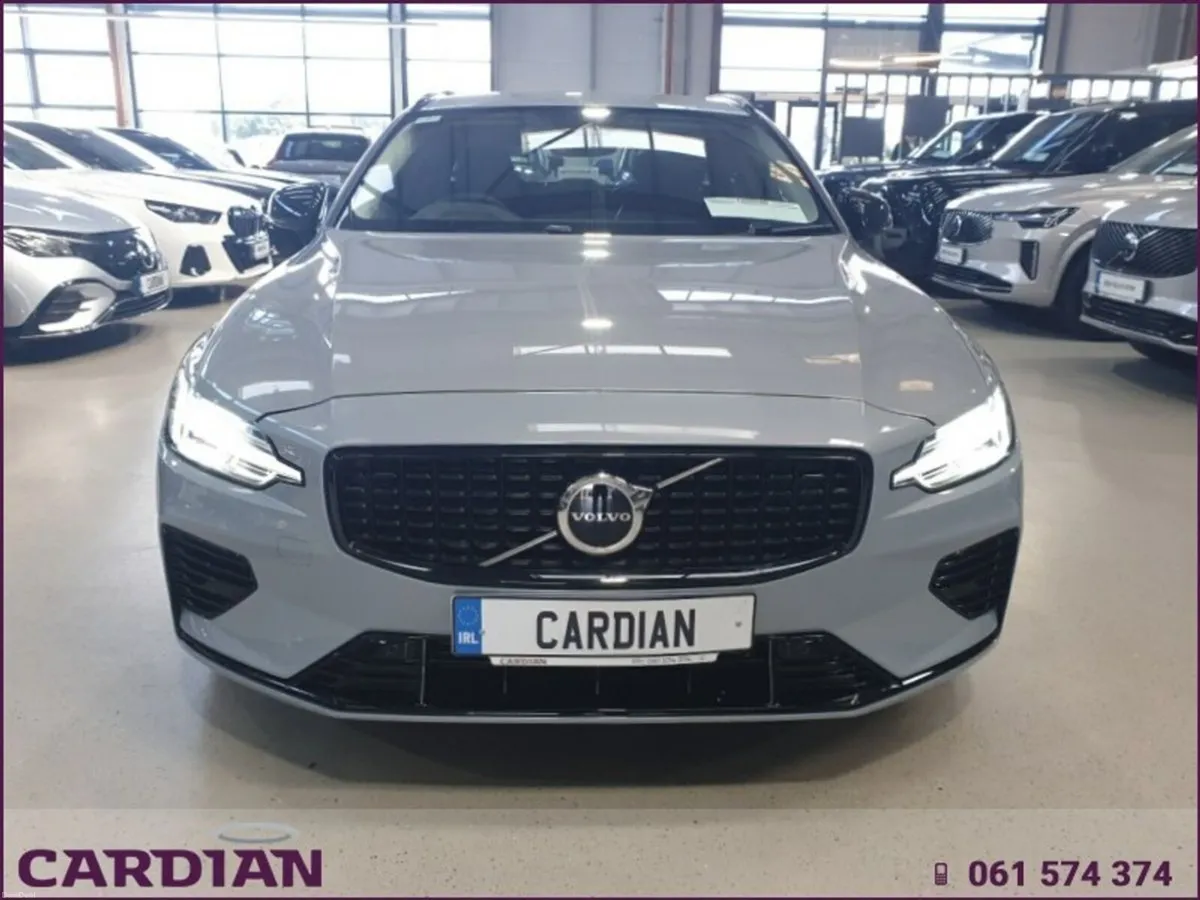 Volvo V60 V60 Plus Dark T6 PHEV - Image 2