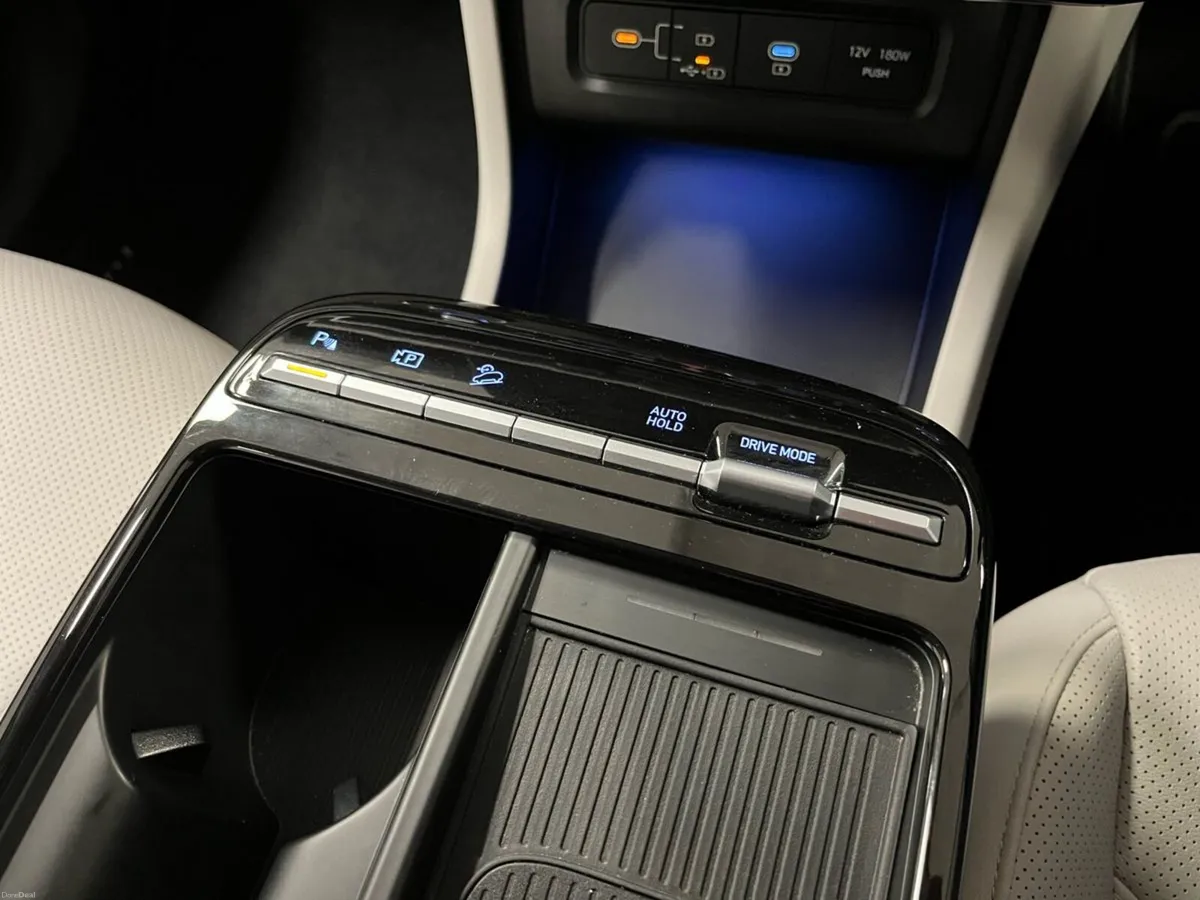 Hyundai Tucson Face Lift Executive 1.6 HEV Auto - - Image 4
