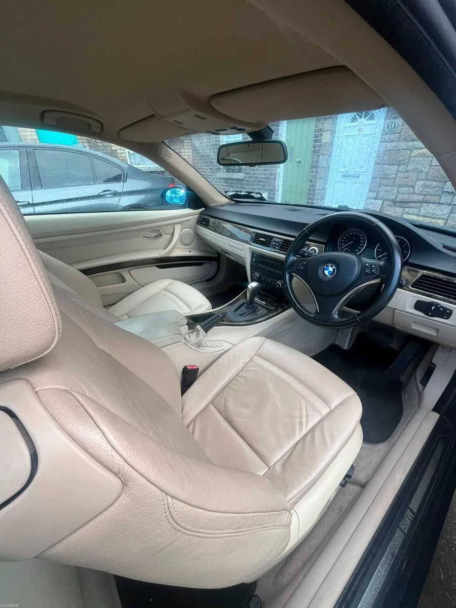 BMW 3-Series 2008 - Image 6