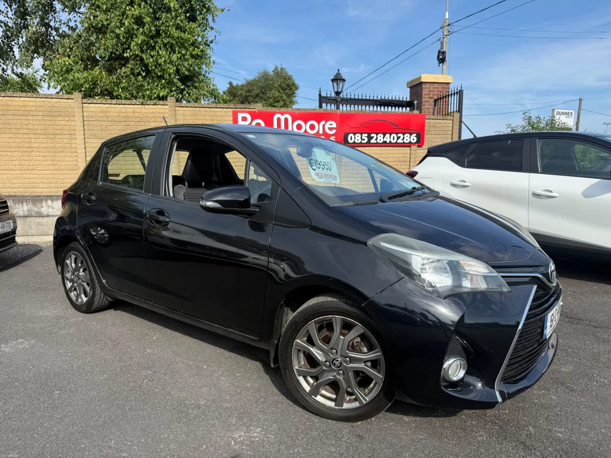 Toyota Yaris  1.0L  LUNA - Image 2