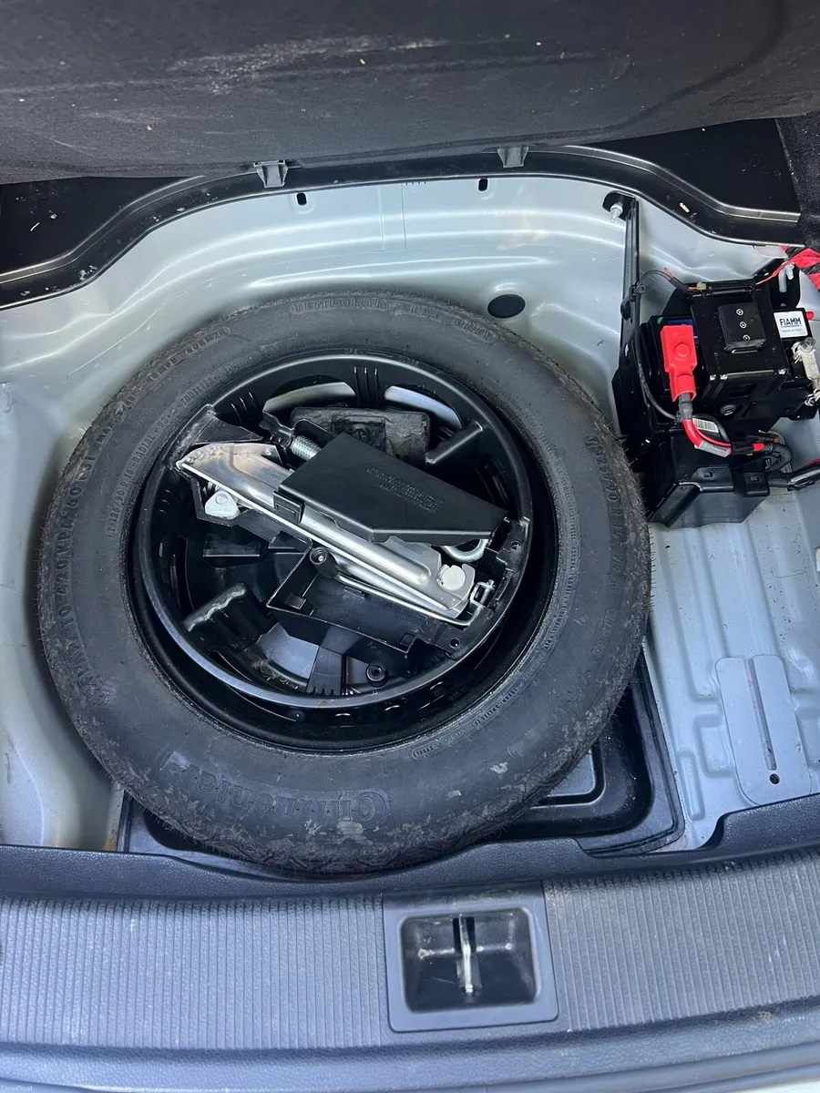 Mercedes c200 - Image 5