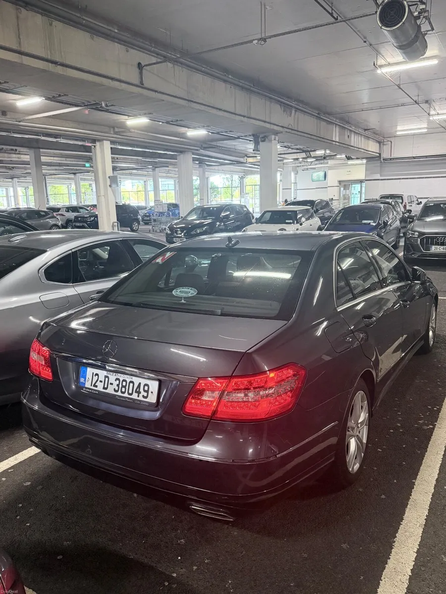 Mercedes-Benz E-Class 2012 - Image 5