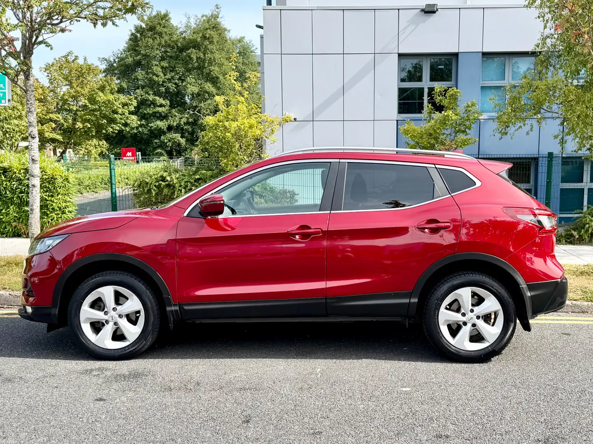 Nissan Qashqai 2018!! SV 1.2l !!!!! PANROOF!! - Image 4