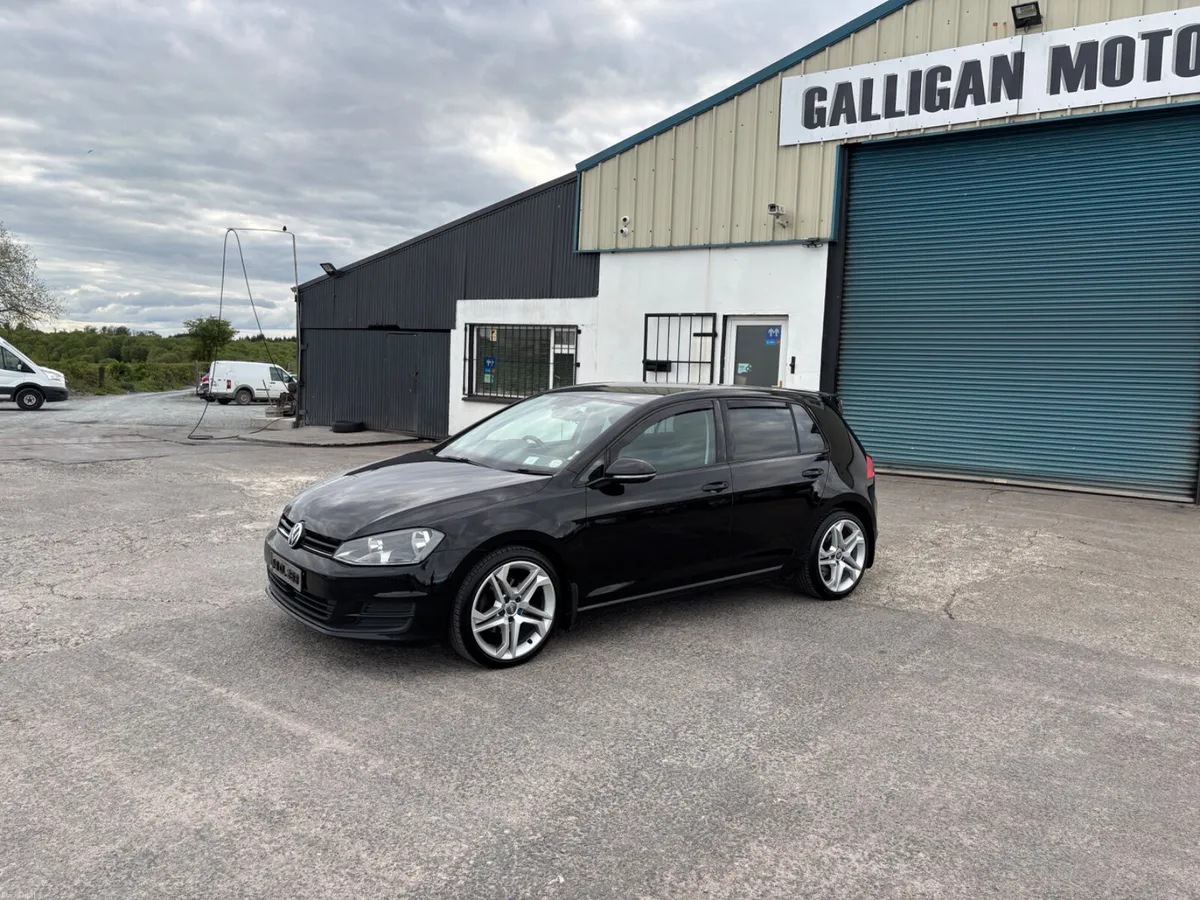 Volkswagen Golf 2014 - Image 2