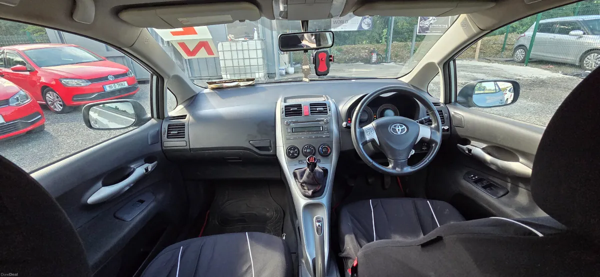 Toyota Auris 2008 - Image 4