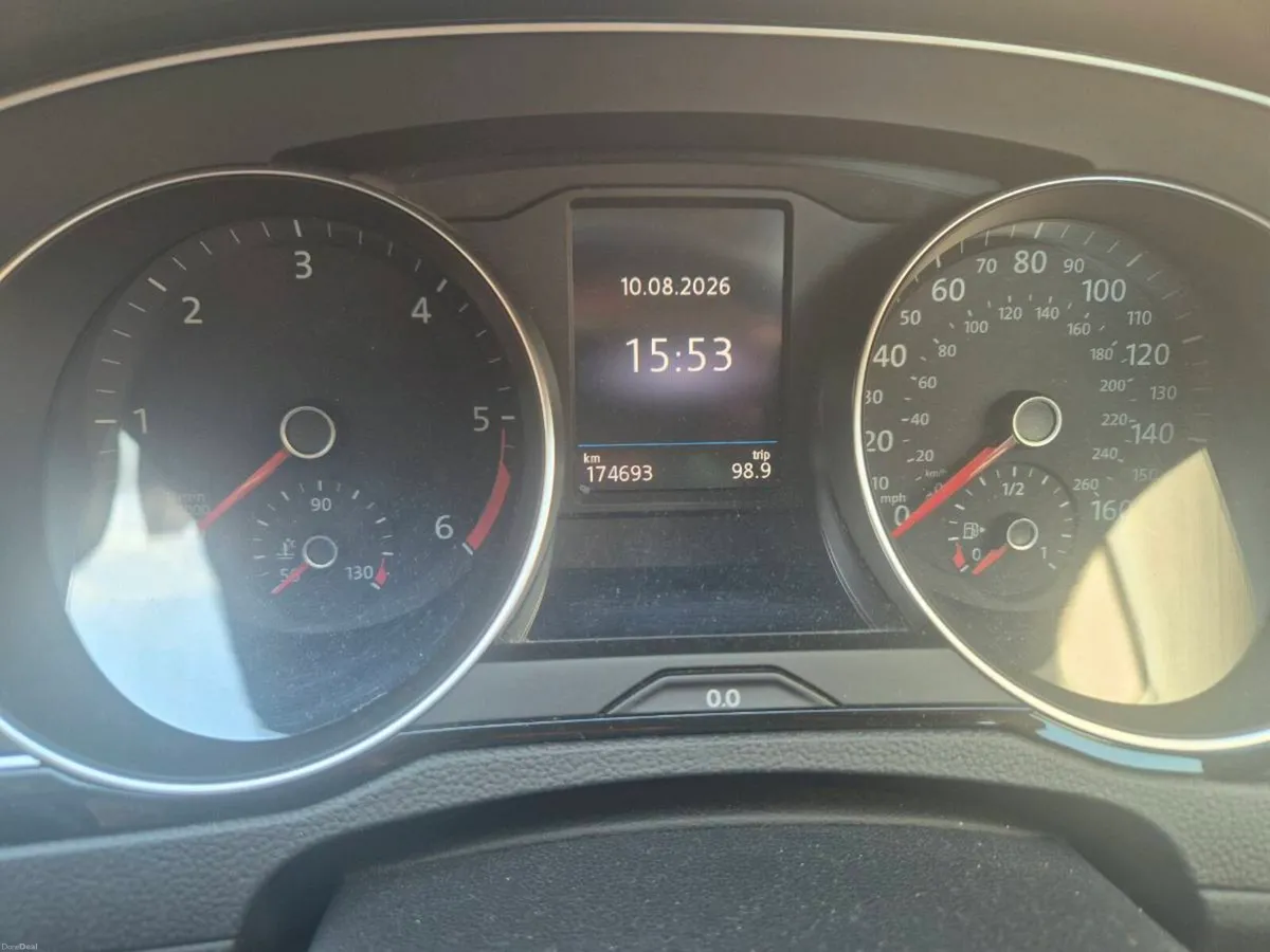 19 VW Passat se business nct tax 150hp - Image 3