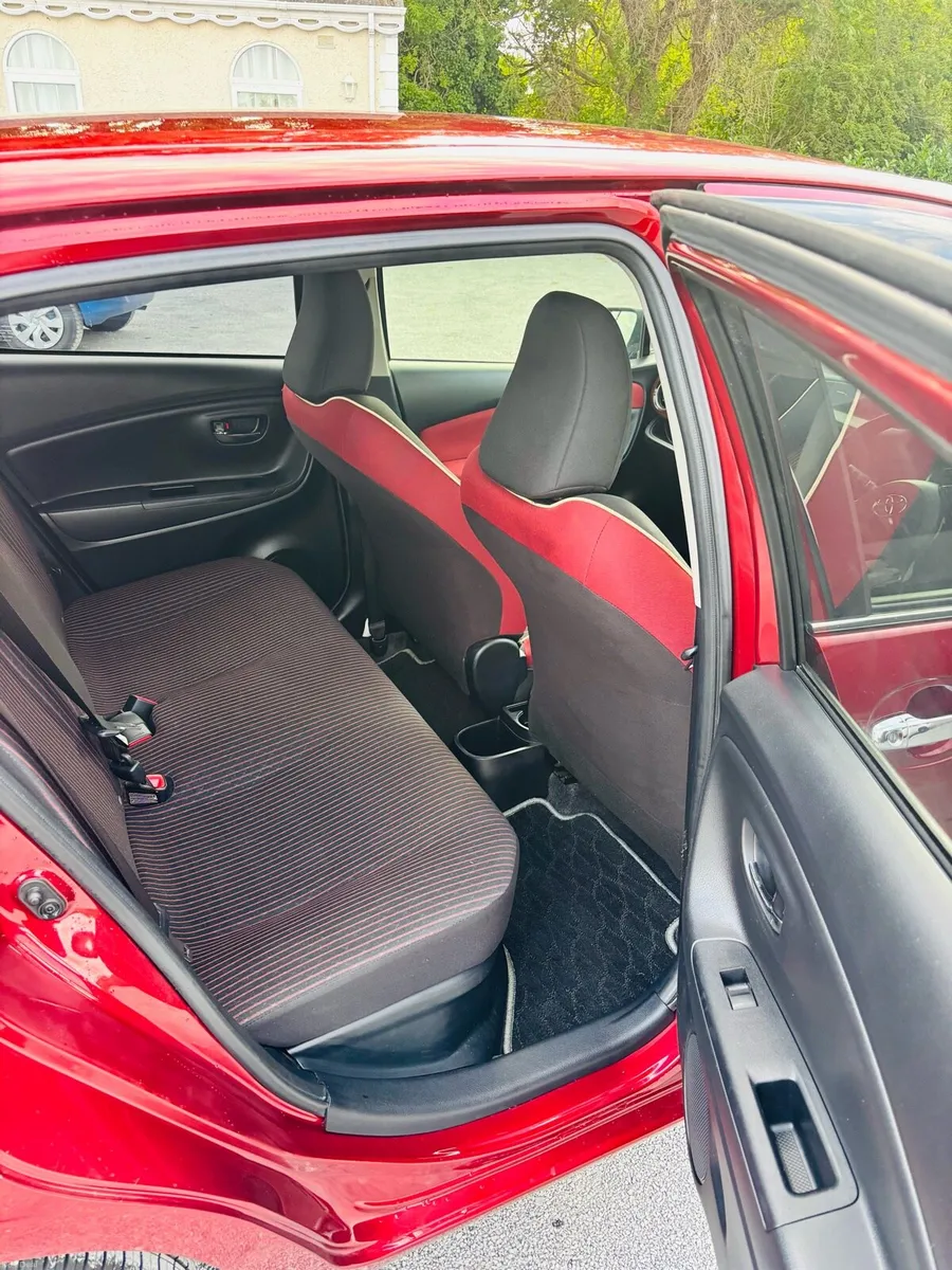 Toyota Vitz 2017 Hybrid - Image 6