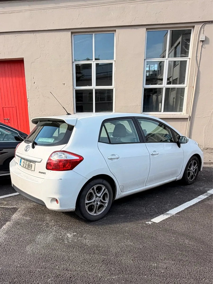 2012 Toyota Auris 1.4 Diesel - Image 2