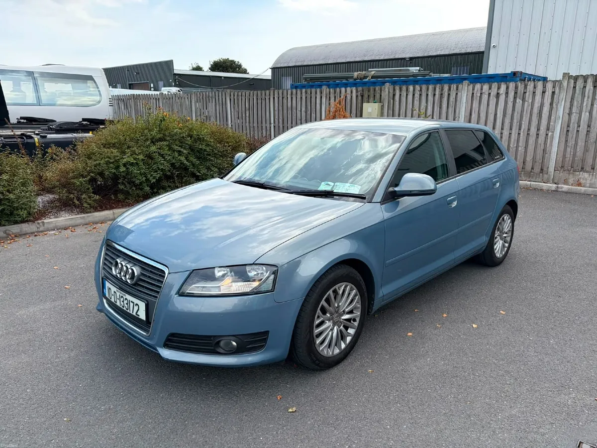 Audi A3 2010 - Image 2