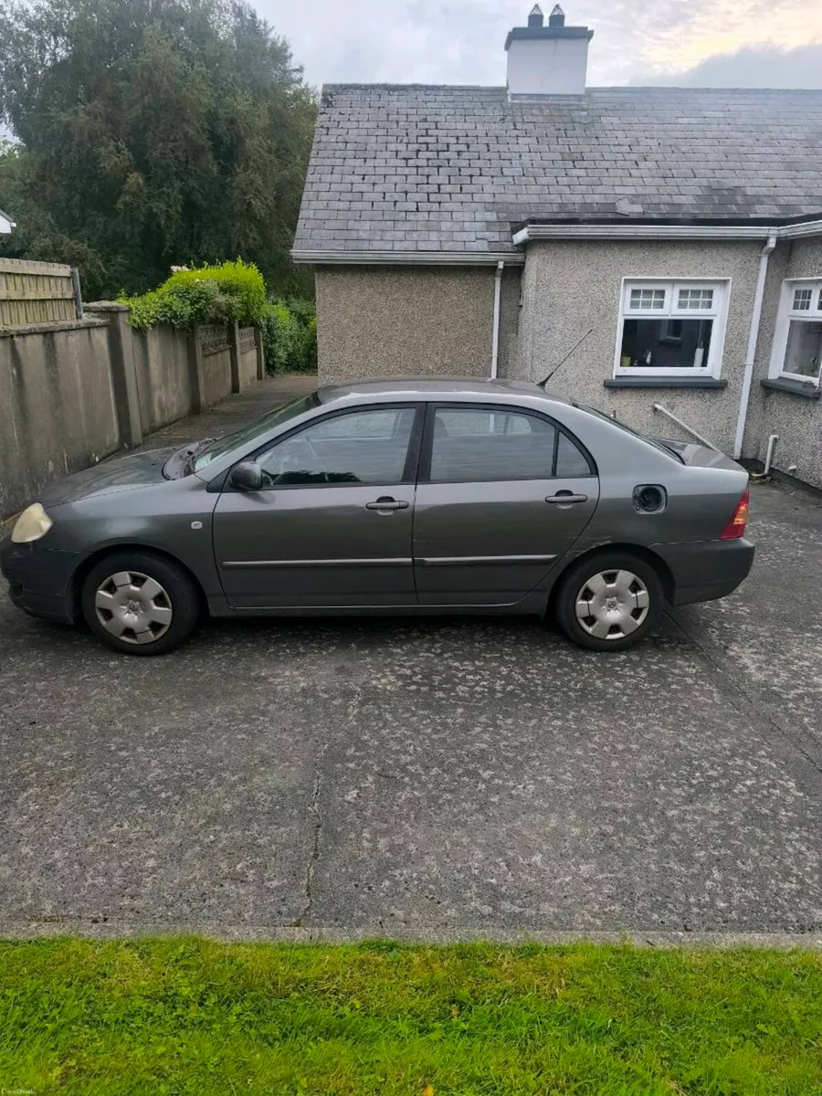 Toyota Corolla - Image 5