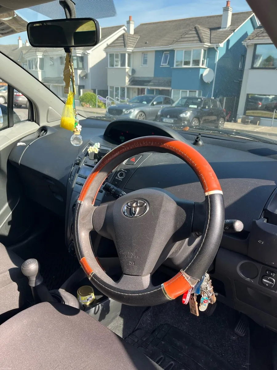 Toyota Yaris - Image 5