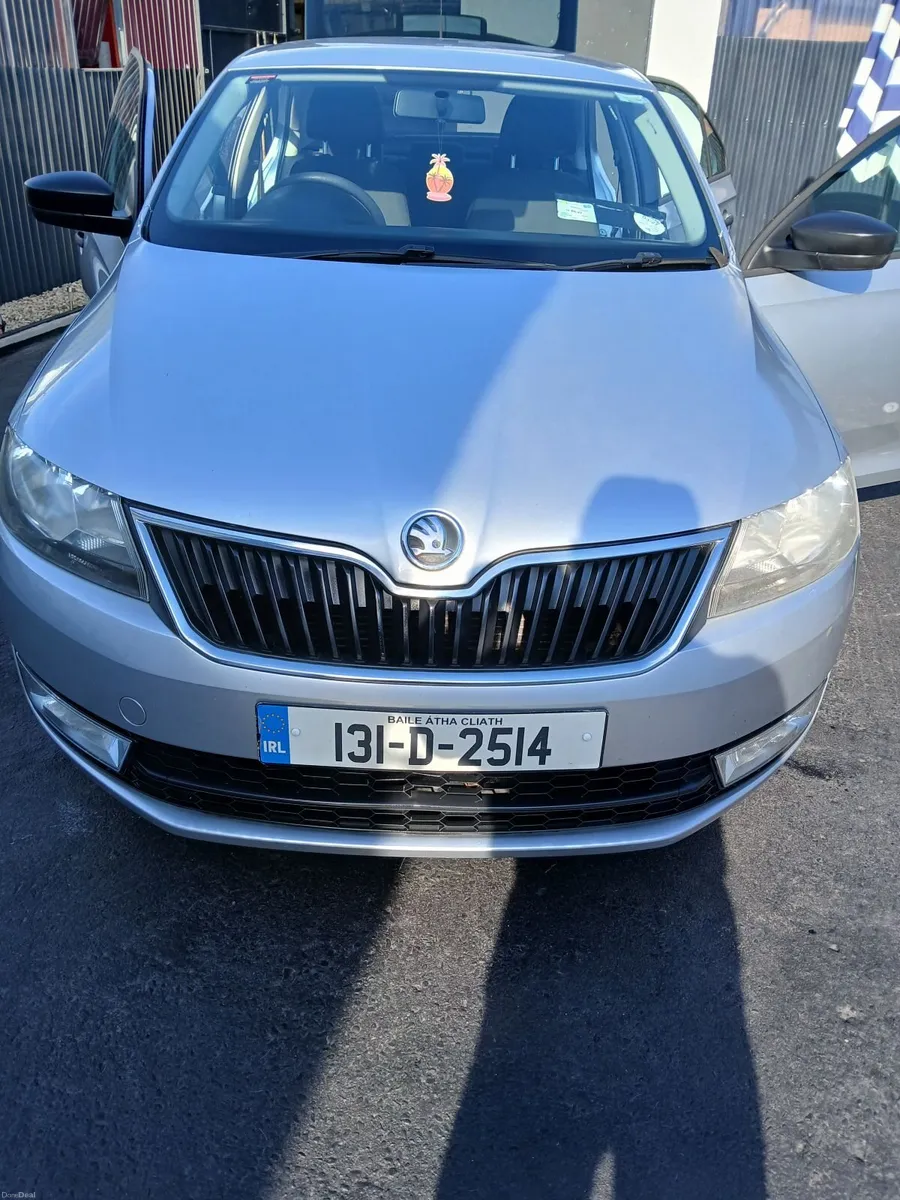 Skoda Rapid 2013 - Image 3