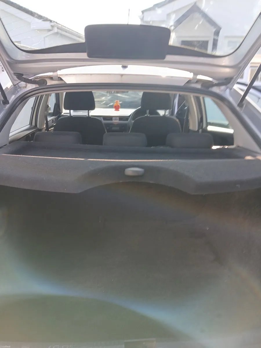 Skoda Rapid 2013 - Image 5