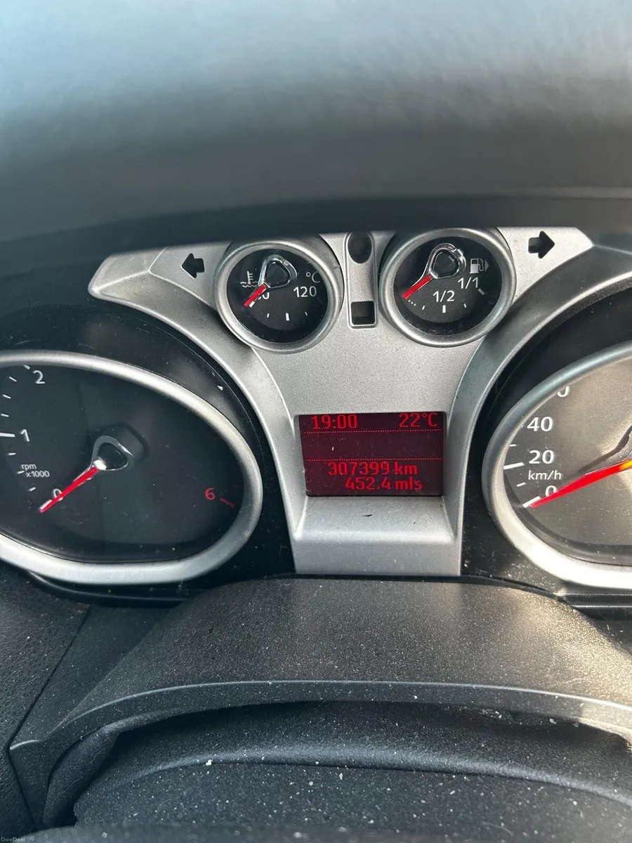 Ford Kuga 2010 - Image 5