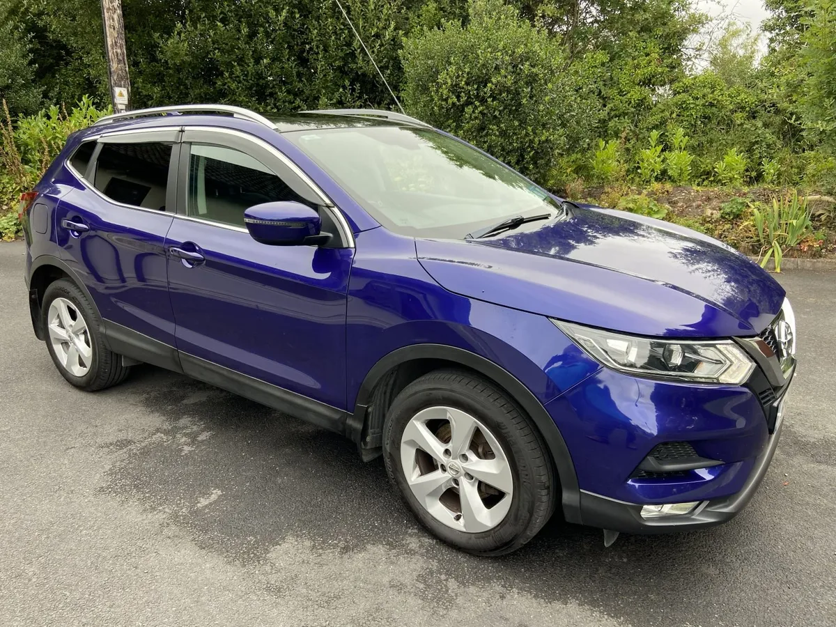 Nissan Qashqai 1.2 SV 2018 - Image 2